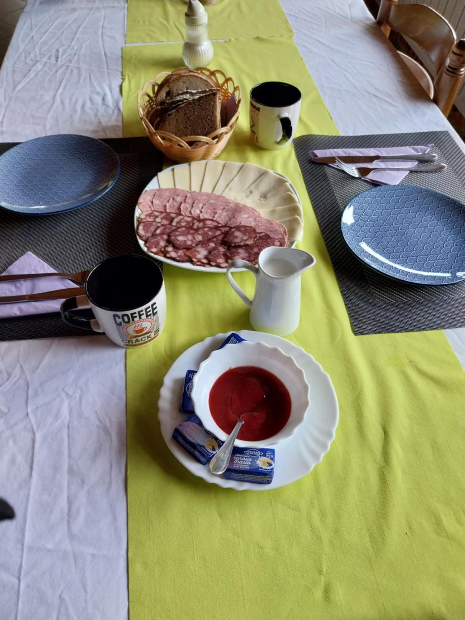 Glamping Hisice Orlic Hotel Muta Buitenkant foto
