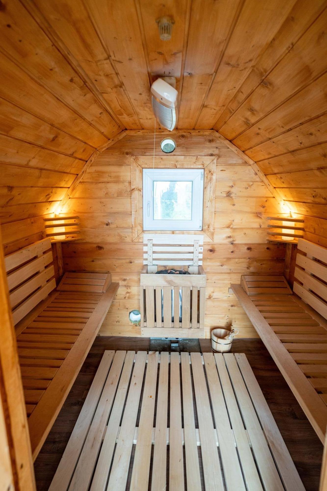 Glamping Hisice Orlic Hotel Muta Buitenkant foto